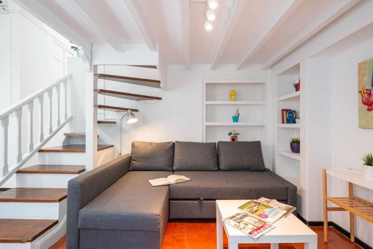 Apartamentos Alcazaba Малага Экстерьер фото