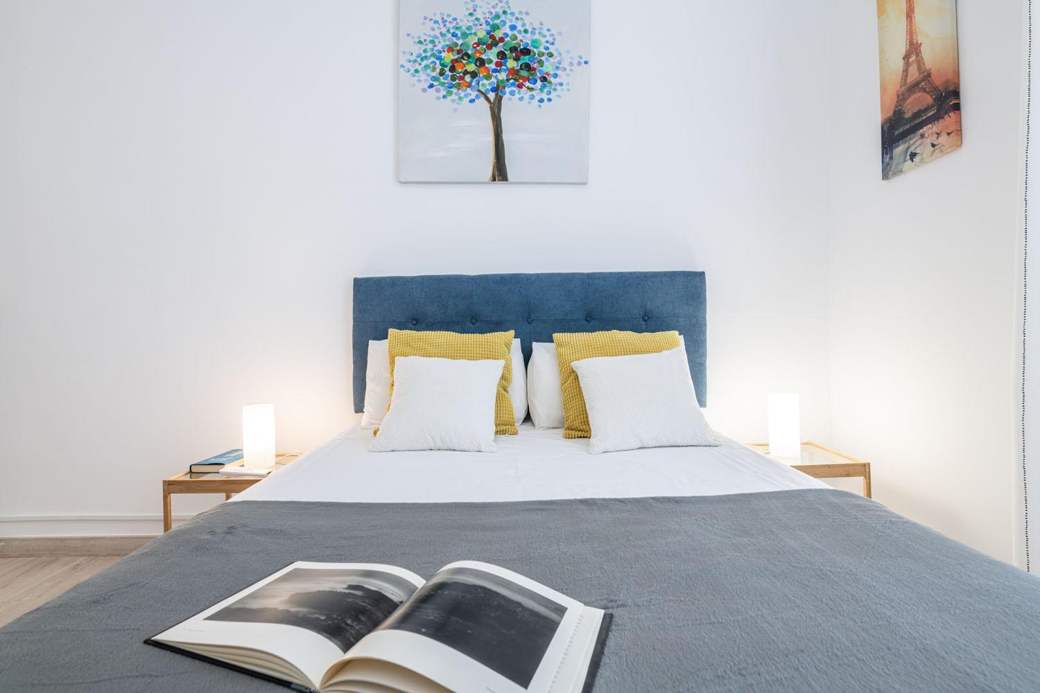 Apartamentos Alcazaba Малага Экстерьер фото