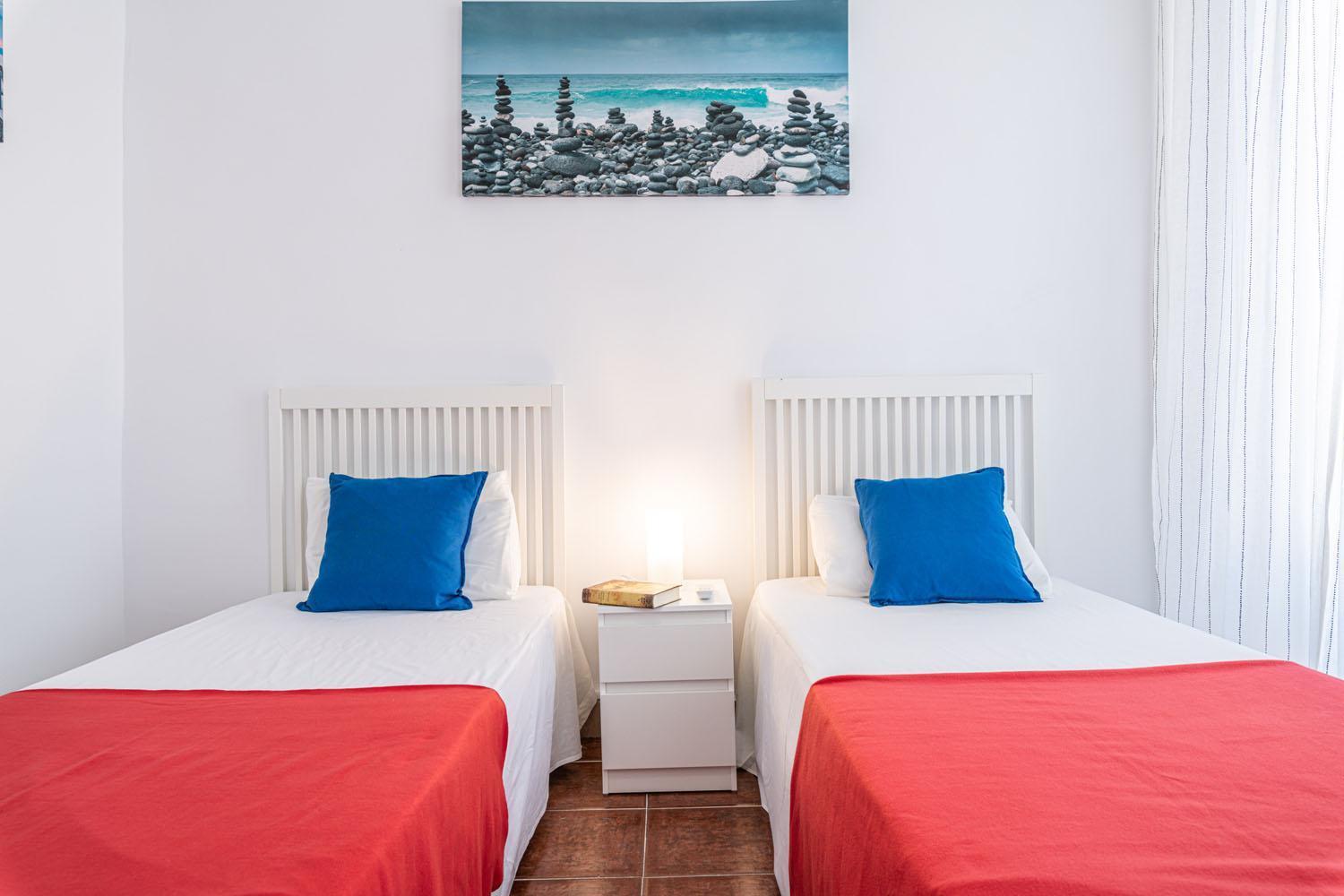 Apartamentos Alcazaba Малага Экстерьер фото